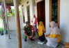 Bersama Bidan Desa, Babinsa Koramil 11/Pasongsoan Laksanakan Pendampingan Penangulangan Stunting di Desa