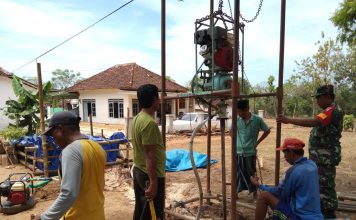 Babinsa Turun Tangan, Pengeboran Air Bersih Dimulai di Gapura Sumenep