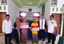 Pemdes Panjerejo Salurkan BLT Tahap IV dari Dana Desa, 32 KPM Terima Rp900 Ribu