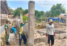 Babinsa Aktif Awasi Progres Pembangunan KDKMP di Desa Binaan