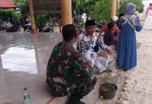 Masih dalam Suasana Lebaran, Babinsa Koramil 11/Pasongsongan Laksanakan Silaturahmi ke Rumah Warga
