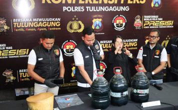 Satreskrim Polres Tulungagung Ungkap Kasus Penyalahgunaan Pengangkutan dan Niaga BBM Subsidi Jenis Pertalite