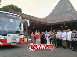 Ratusan Jamaah Haji Tulungagung Dilepas Resmi, Plt Bupati Titip Doa dan Pesan Kesehatan