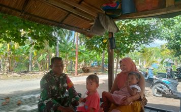 Babinsa Serka Pahlawan Sambangi Anak Stunting di Kepulauan Sapeken