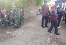 Babinsa Koramil Raas Dampingi Penilaian Kampung Asri oleh DLH Provinsi Jawa Timur di Desa Brakas