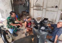 Babinsa Koramil 0827/11 Pasongsongan Pererat Silaturahmi Melalui Komsos Bersama Warga Binaan