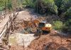 Babinsa Koramil 0827/03 Manding Kawal Penggalian Pondasi Jembatan KBSB di Desa Lanjuk