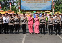 Pisah Sambut Kapolres Metro Bekasi Kota Berlangsung Haru, Kombes Pol Putu Kholis Resmi Pimpin