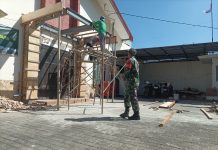 Bakti TNI AD, Rehab Gereja di Sumenep Masuk Tahap Pemasangan Atap