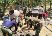 Pembangunan Jembatan Tahap V di Pragaan Terus Dikerjakan, TNI dan Warga Bersinergi