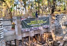Jembatan Nyabakan Dikebut, Babinsa Fokus Perkuat Tembok