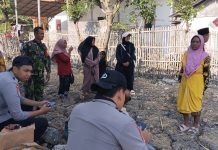 Sinergitas TNI-Polri, Babinsa dan Bhabinkamtibmas Sambangi Warga Kepulauan Ra’as