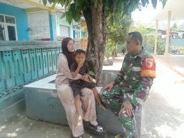 Babinsa Sapeken Kunjungi Keluarga Stunting, Wujud Kepedulian TNI terhadap Tumbuh Kembang Anak
