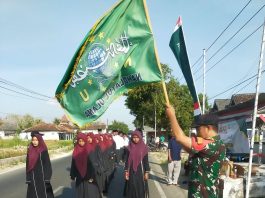 TNI Amankan Lomba Gerak Jalan Hari Santri di Sumenep
